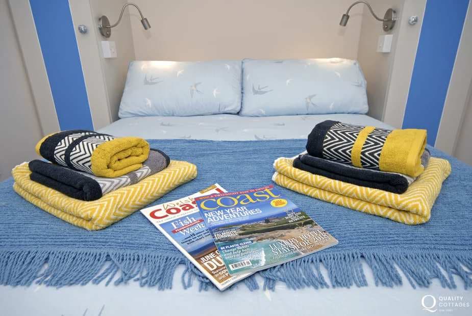 Pembrokeshire cottage sleeps 4 - double