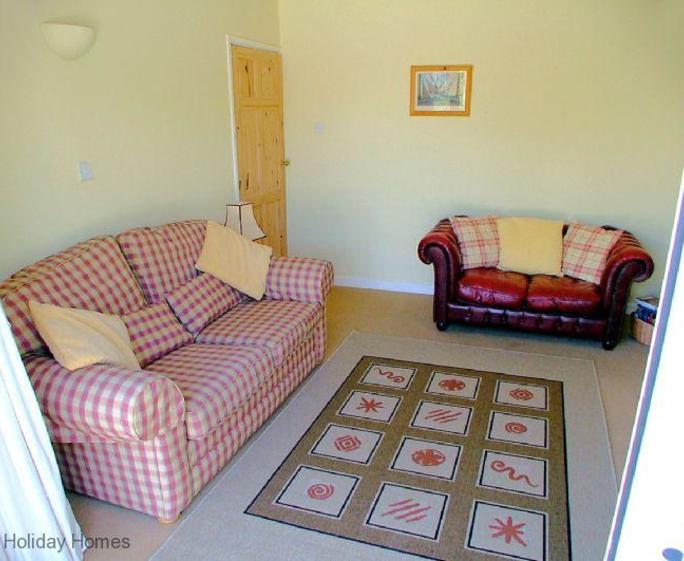 Sandpiper Holiday Cottage Paignton - Lounge