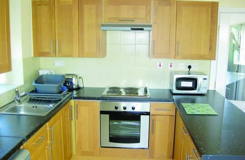 Weir Side Apartment