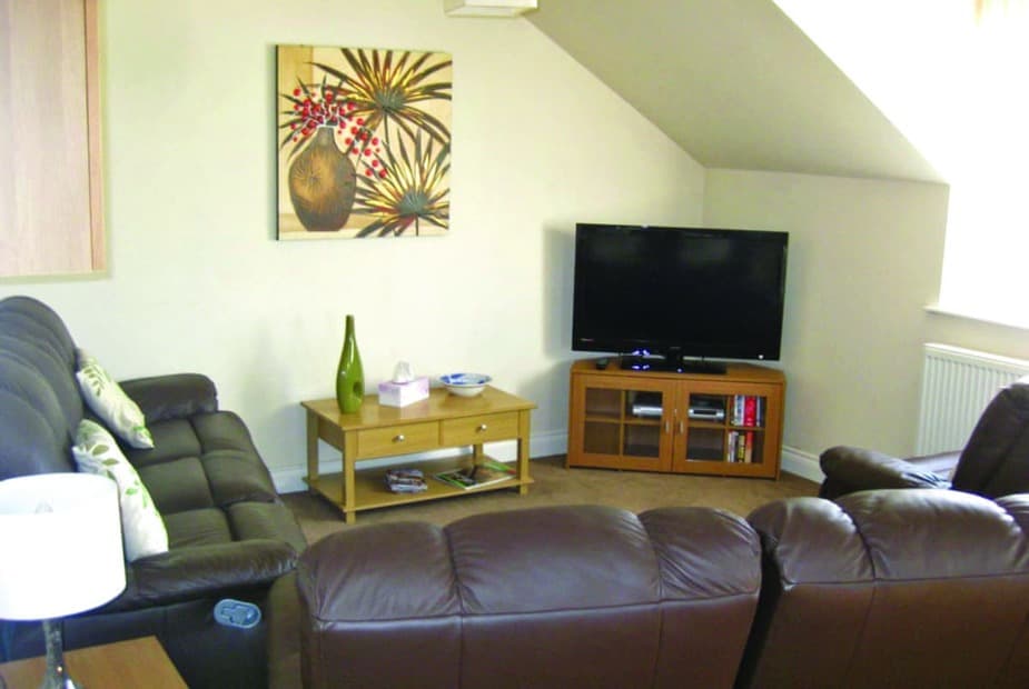 Weir Side Apartment