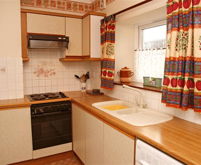 Droskyn castle 9 kitchen