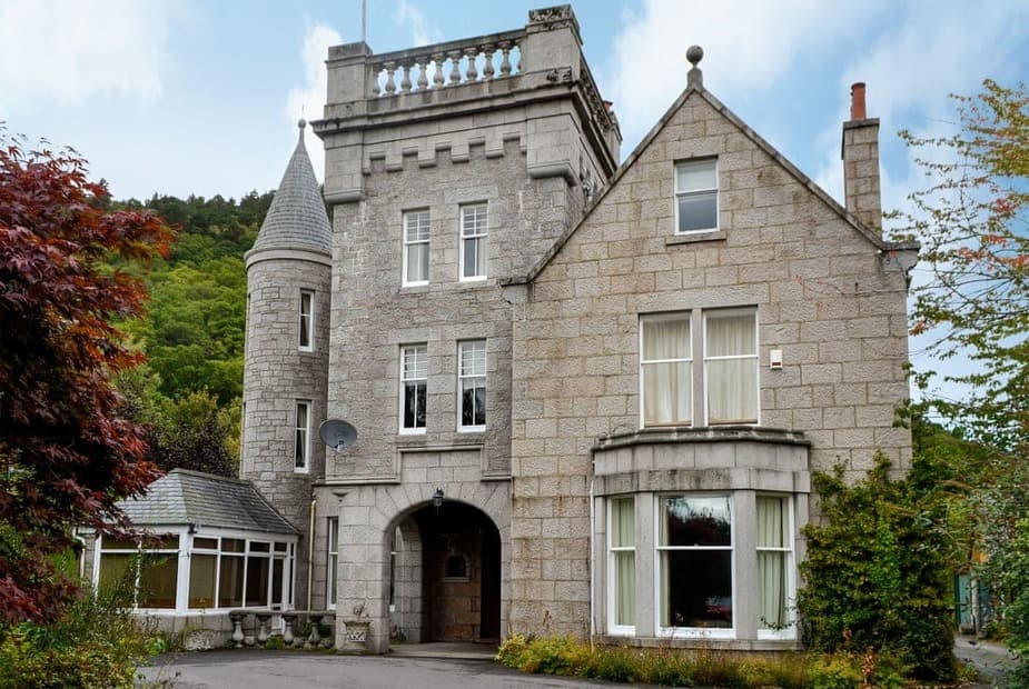 Craigendarroch House, Craigendarroch House, Ballater, Ballater Snaptrip