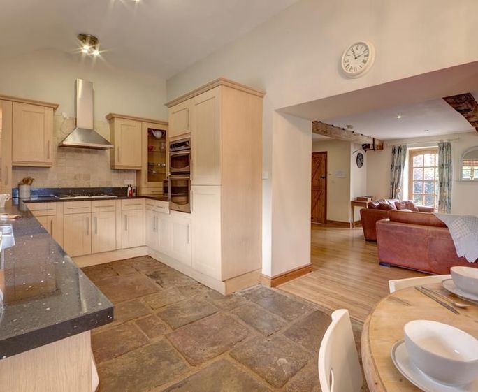 Gable Barn, RossonWye, Lea, England