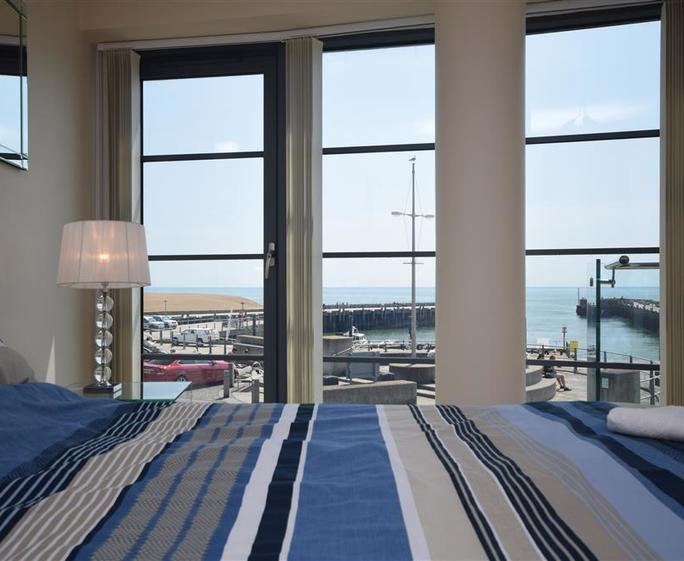 The Lookout, West Bay, Dorset (8)