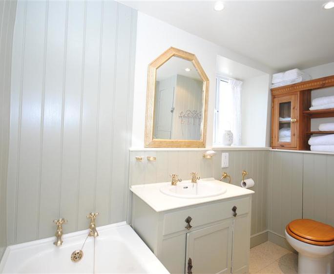 Guard House Cottage, Seatown, Dorset.  033