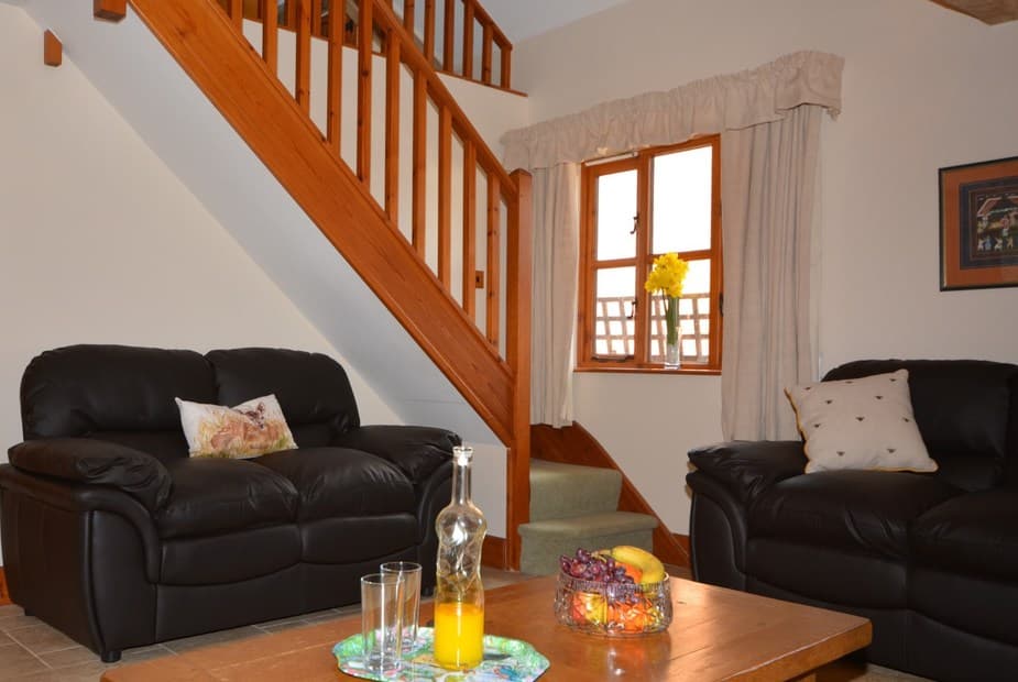 Mezzanine twin bedroom up the stairs from the lounge