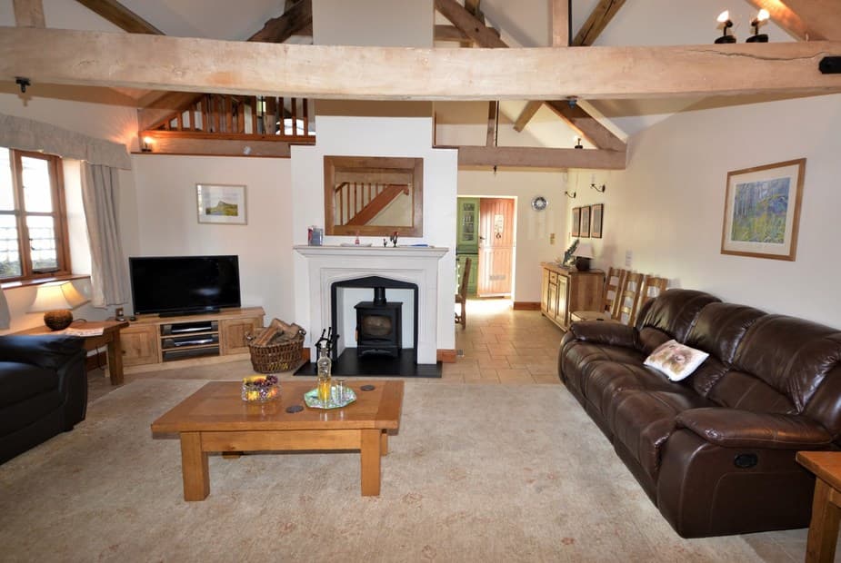 Large, comfortabl lounge area for all the family