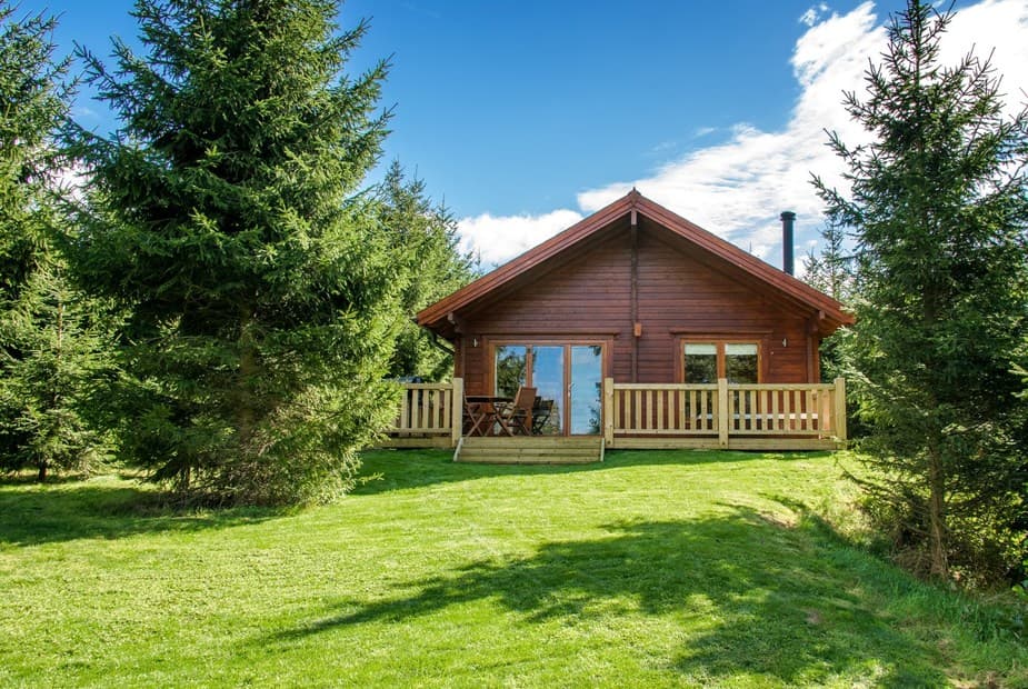 View towards the property with private hot tub on the decking