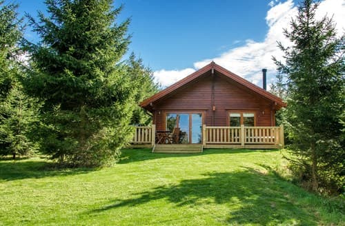 View towards the property with private hot tub on the decking