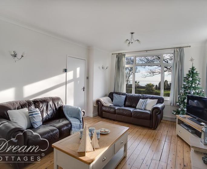 Dream Cottages - Sandsfoot Hse Xmas 17-1003
