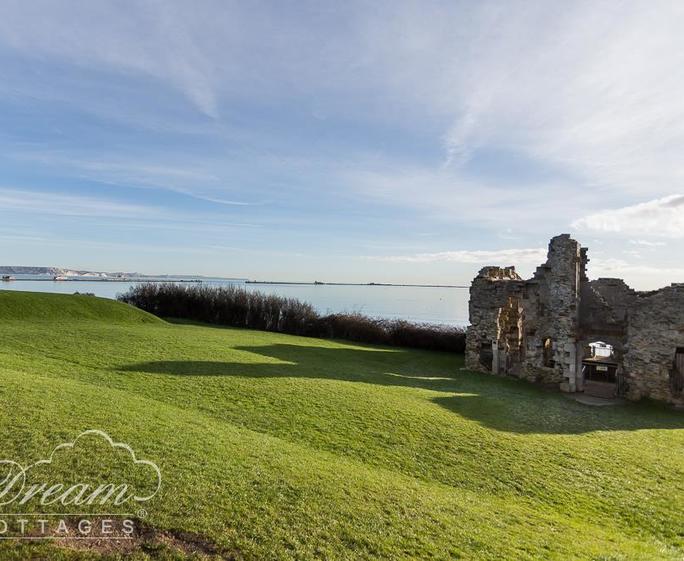 Dream Cottages - Sandsfoot House 1217 -1004