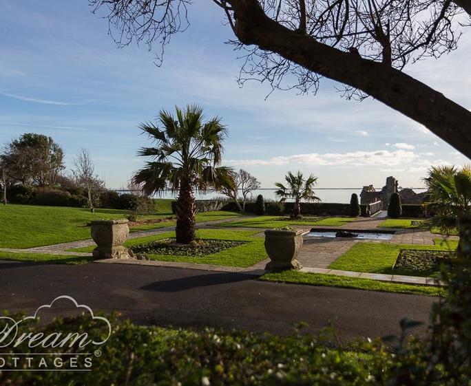 Dream Cottages - Sandsfoot House 1217 -1003