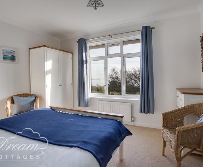 Dream Cottages - Sandsfoot House 1217 -1021