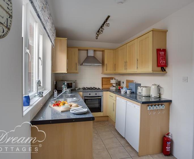 Dream Cottages - Sandsfoot House 1217 -1013