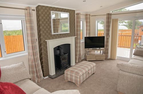 Red Robin Lodge | Longmead Country Escapes, Cheddar, Nr Wells