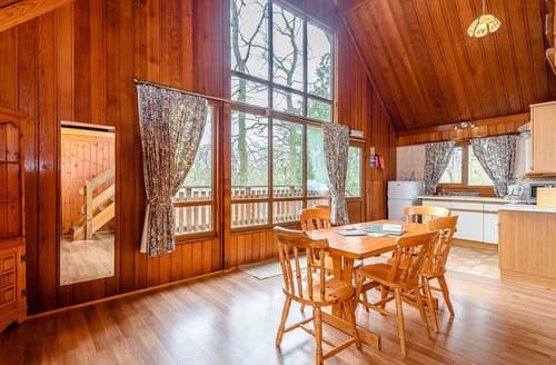 Mountain Lodge | Penllwyn Lodges, Garthmyl, Montgomery