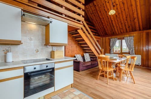 Mountain Lodge | Penllwyn Lodges, Garthmyl, Montgomery