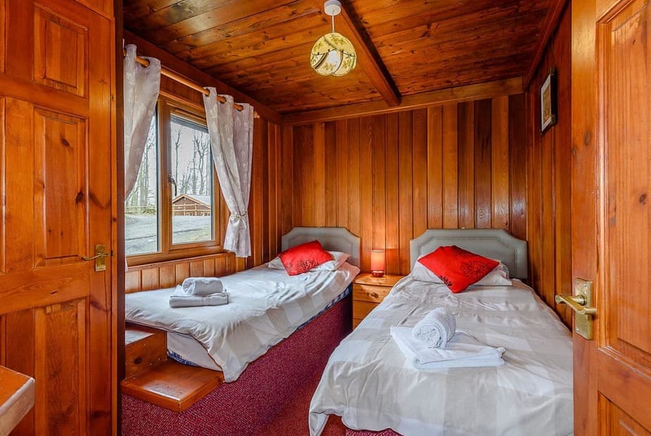 Mountain Lodge | Penllwyn Lodges, Garthmyl, Montgomery