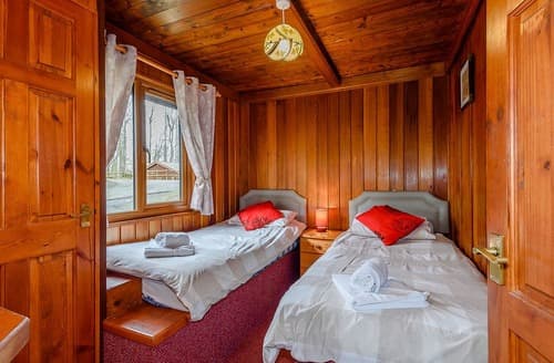 Mountain Lodge | Penllwyn Lodges, Garthmyl, Montgomery