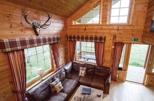 Dalwhinnie Premier Lodge