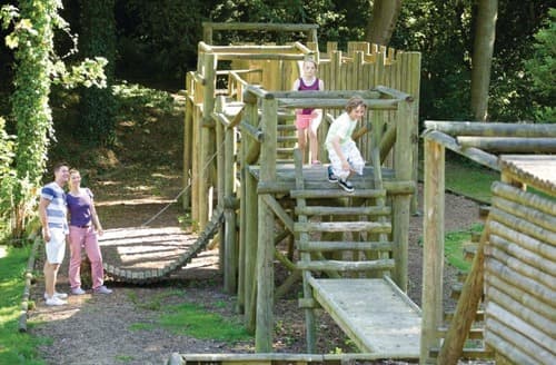 Crowhurst Park Lodges, Battle
