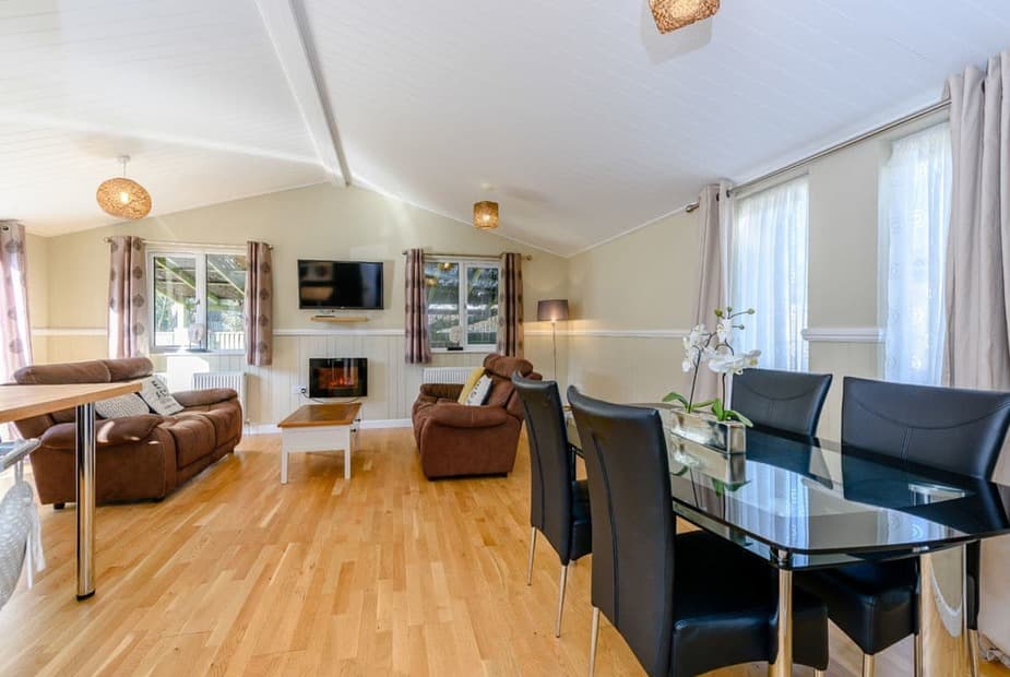 Typical Selby Lodge Plus | Selby Lodge Plus - Golden Cross Lodges, Chiddingly, Nr Eastbourne