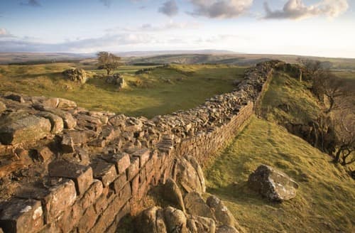 Hadrian&rsquo;s Wall