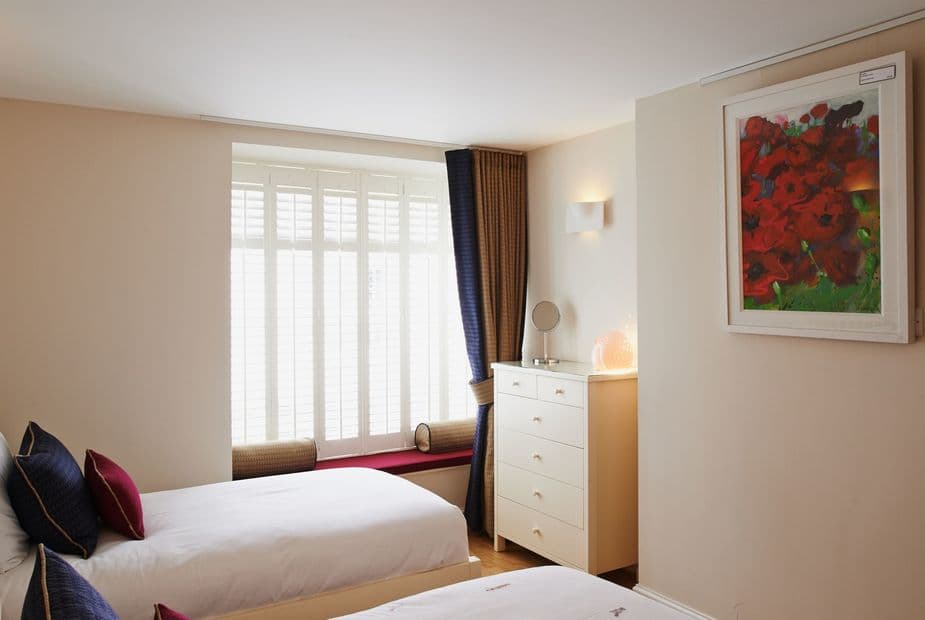 Twin bedroom  on the ground floor