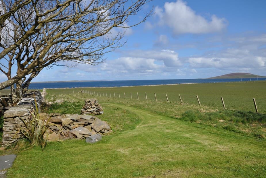 Far reaching views from the property 