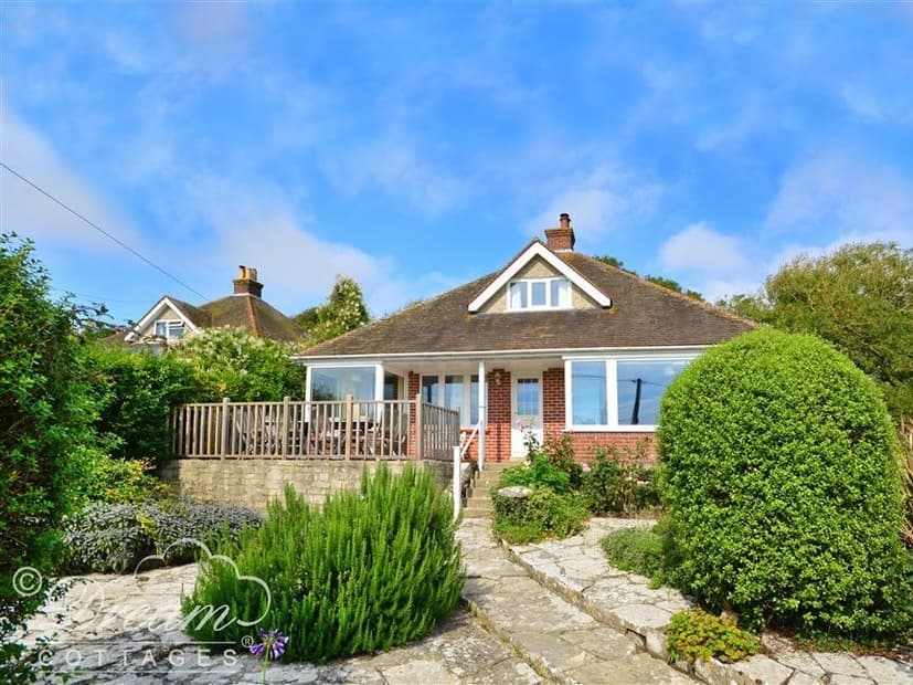 Advantage Point, WEST LULWORTH, Dorset Last Minute Cottages