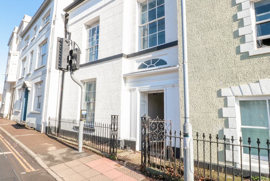 7 Monk Street, Monmouth, South Wales & Pembrokeshire