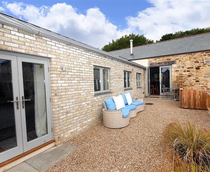 Enclosed courtyard