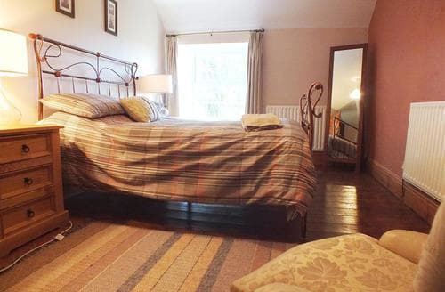 2108-8-bedroom