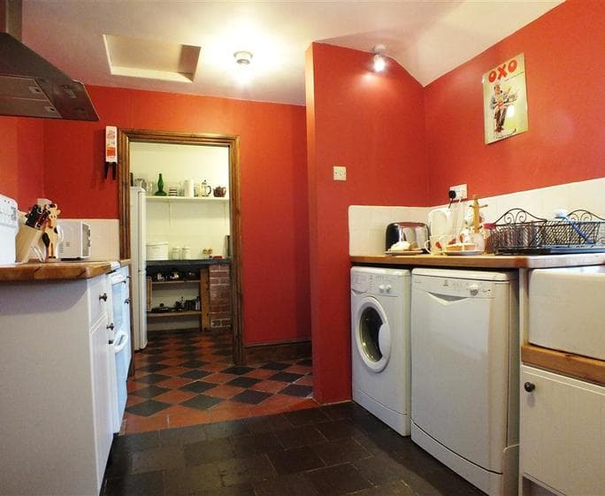 2108-5-kitchen