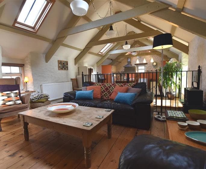 2238-1-Beudy sitting room (3)