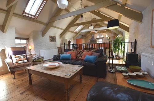 2238-1-Beudy sitting room (3)