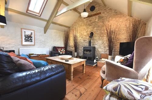 2238-1-Beudy sitting room (1)