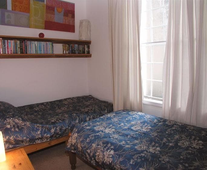 OLD CHAPEL TWIN BEDROOM  BIG