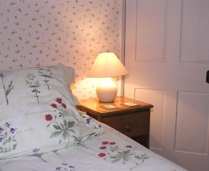 ROSEMARY BEDROOM DETAIL BIG