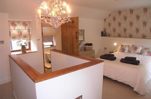 CHERRY TREE BEDROOM 9 