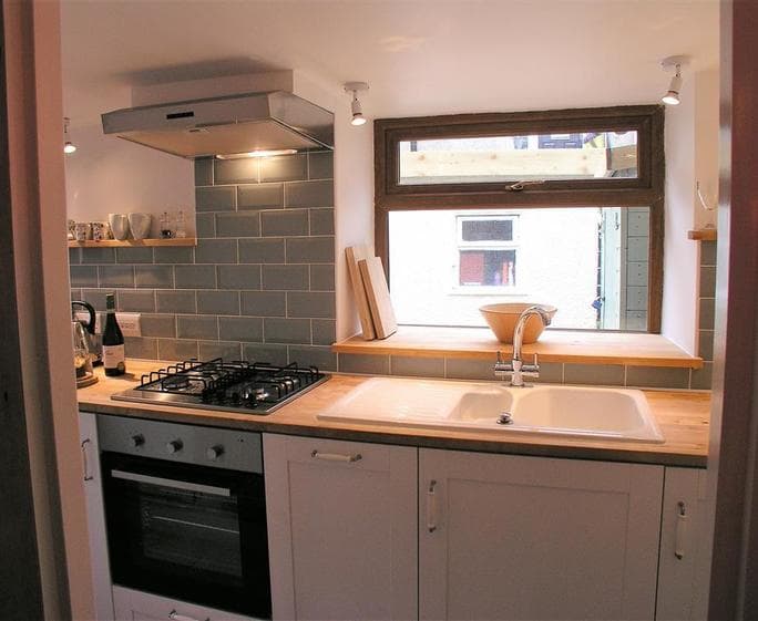 CHERRY TREE KITCHEN 5 
