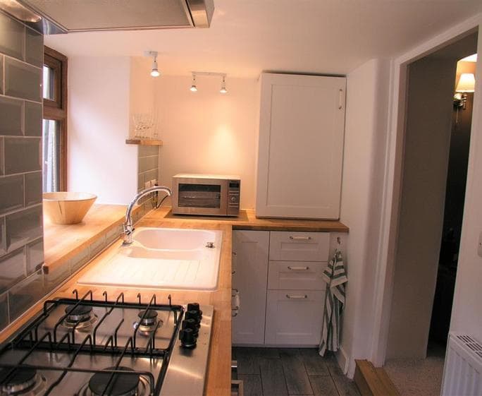 CHERRY TREE KITCHEN 3 