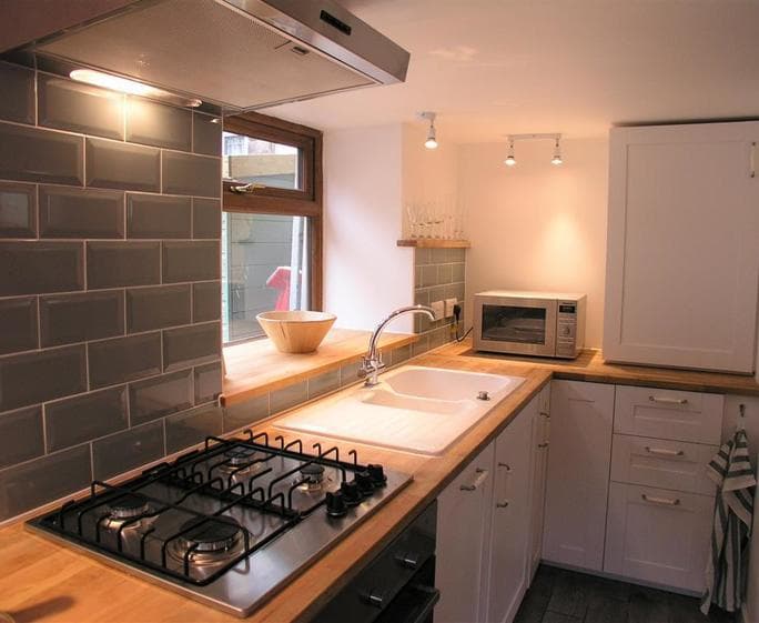 CHERRY TREE KITCHEN 2 