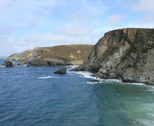 Local cliffs