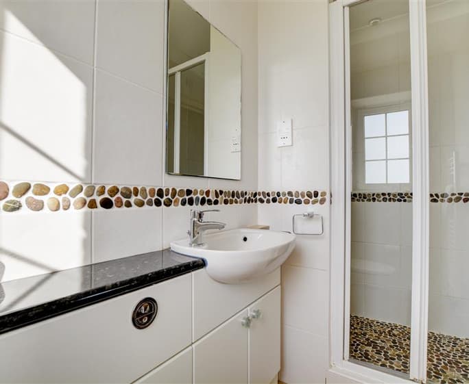 Bedroom 1 En-Suite