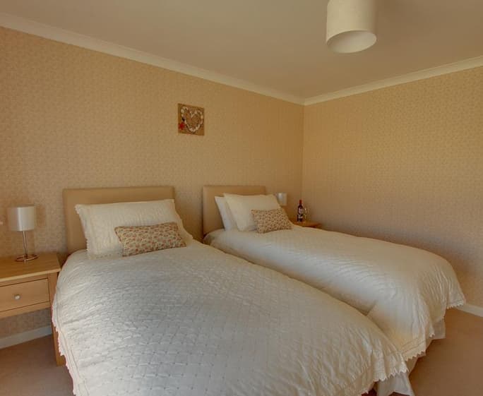 Bedroom 2 - View 4
