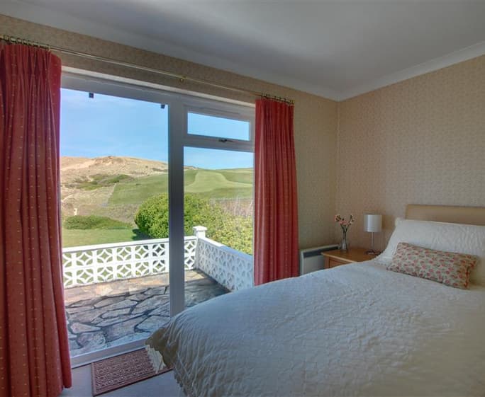 Bedroom 2 - View 3
