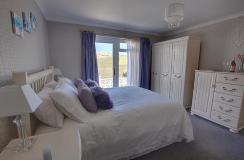 Bedroom 1 - View 2