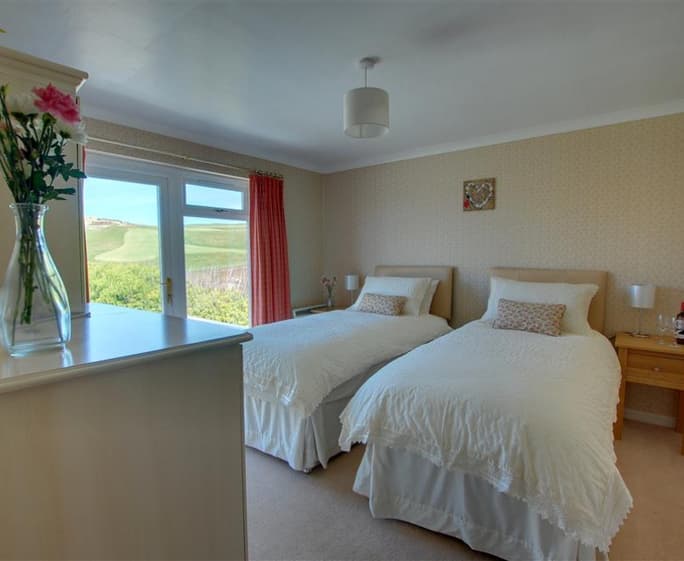 Bedroom 2 - View 2