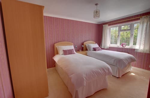 Bedroom 3 - View 1
